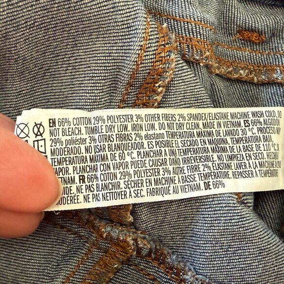 Forever 21 Curvy Fit High Rise Stretchy Rolled Cuff Blue Denim Jean Shorts - Picture 7 of 9